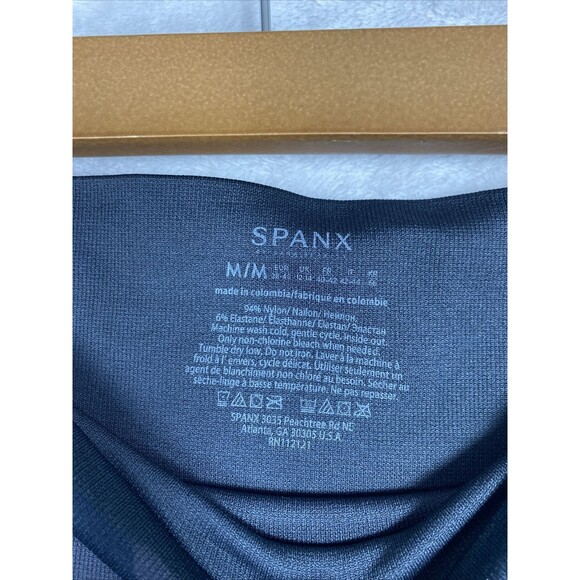 SPANX Look At Me Now Seamless Camo Leggings Black‎ Camouflage Size Medium - Picture 8 of 8